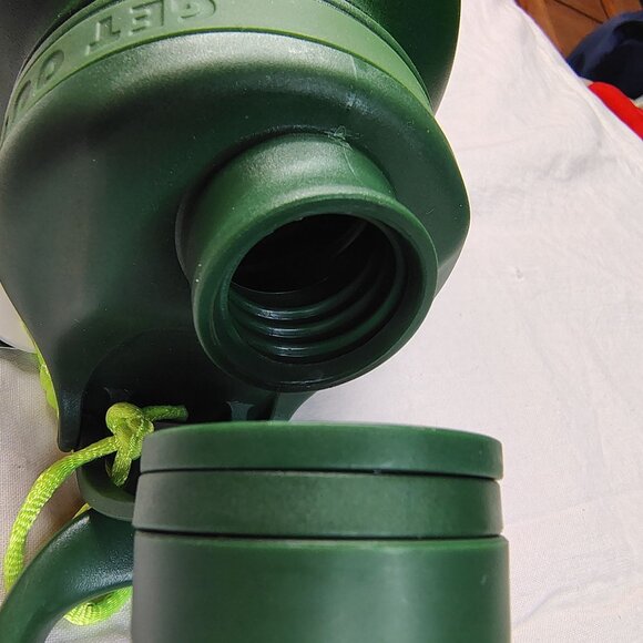 Cuddle Collab Pet Water Bottle Bowl Cat Dog Travel Green Yellow Heavy 46 Oz. - Picture 10 of 16